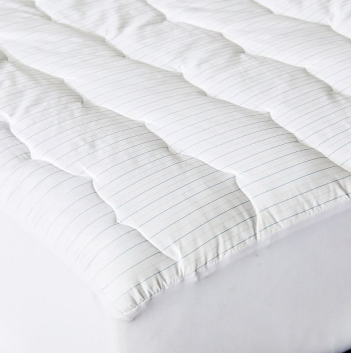 West ELM | TENCEL™ cooling waterproof mattress pad (queen) - white