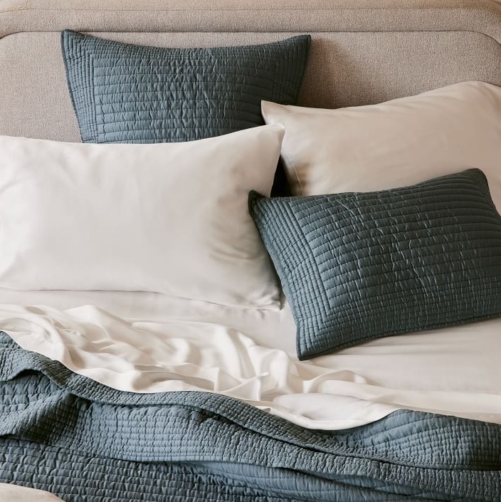 West ELM | Silky TENCEL™ sheet set & pillowcases (queen) - white